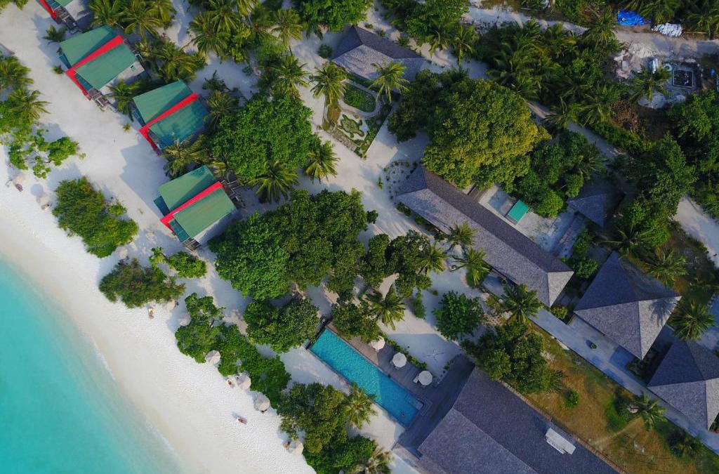 Hanimaadhoo Resort | The Barefoot Eco Hotel
