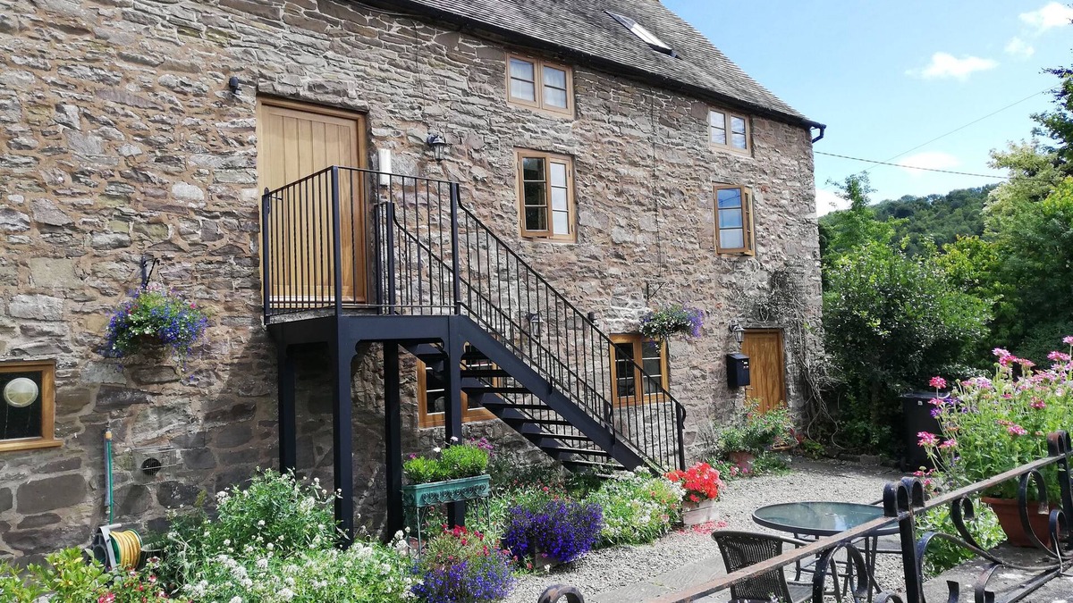 Strefford Cottage | The Barley Store