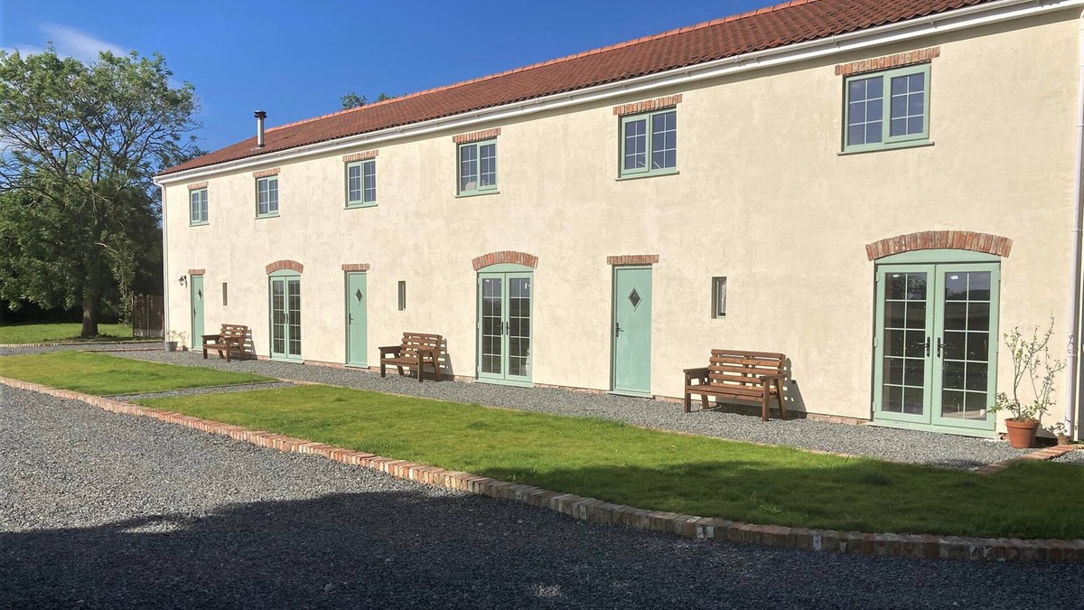 Dogdyke Cottage | THE BARN, ASHTREE FARM, with open fire in Boston