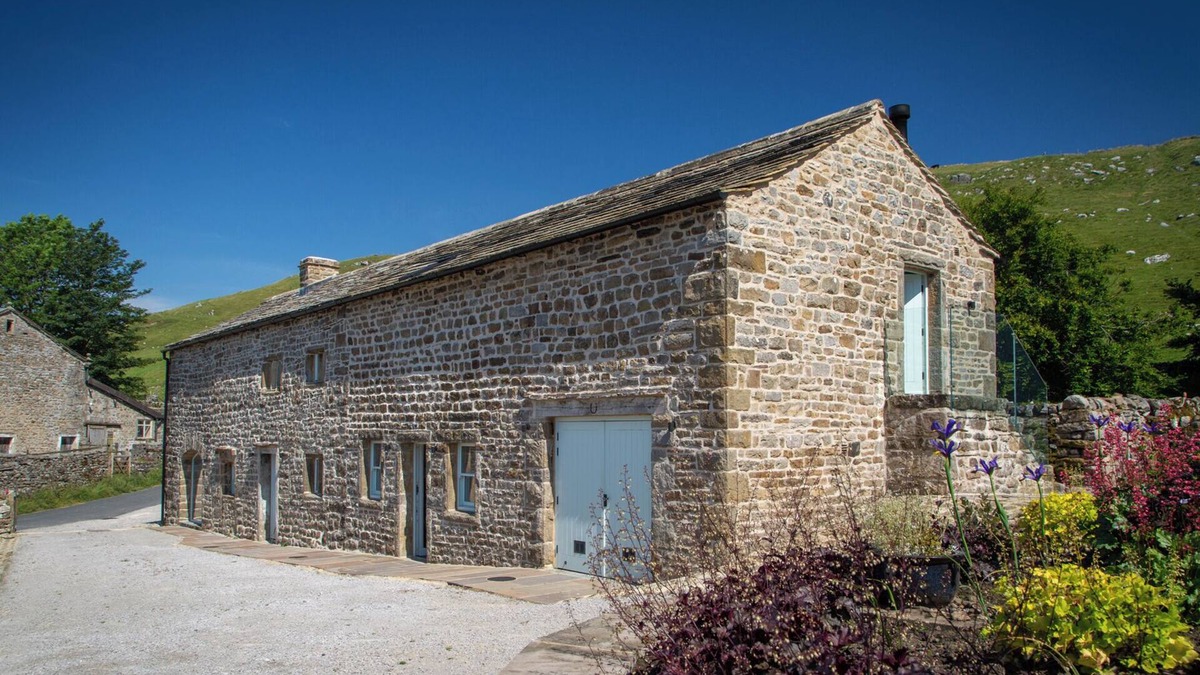 Yockenthwaite House | THE BARN AT AMELIA'S KITCHEN, pet friendly, with a garden in Settle