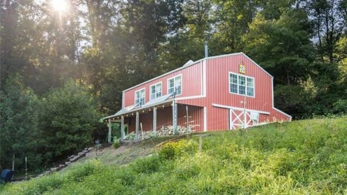 Hendersonville House | The Barn at Slick Rock