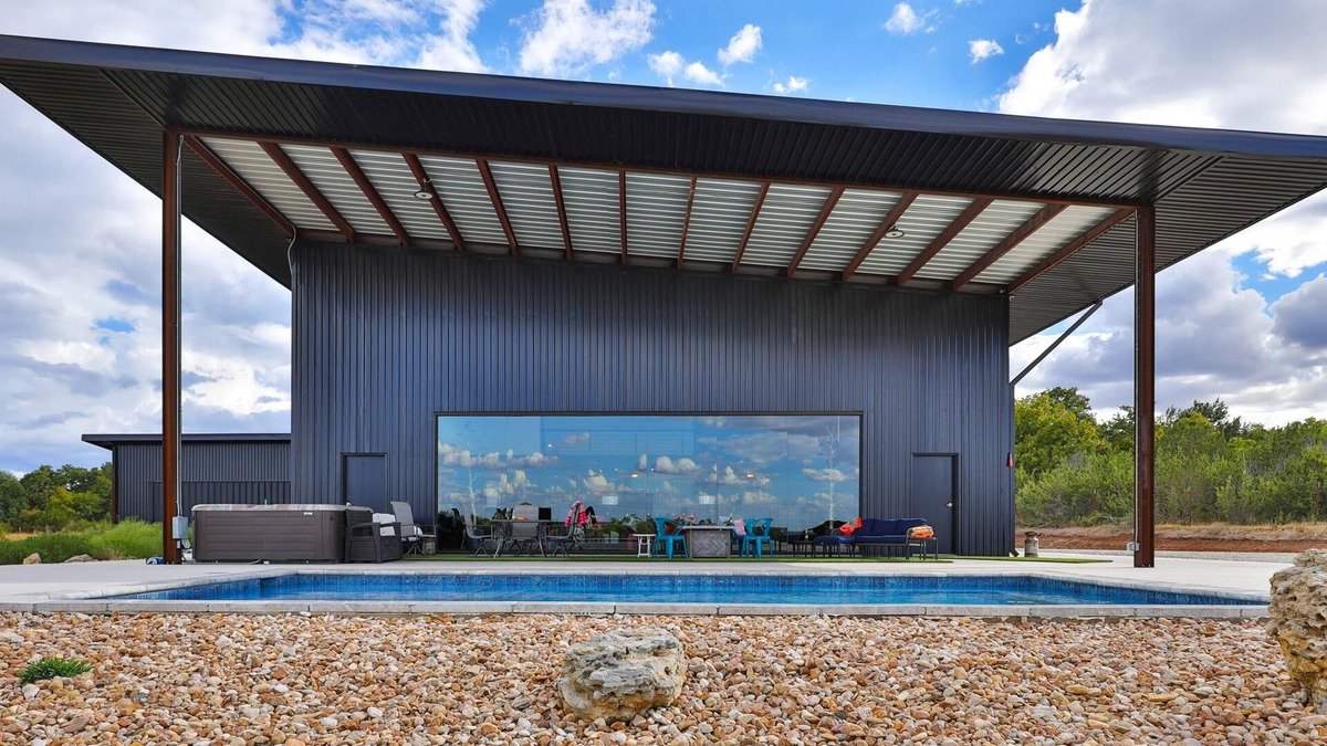 Abilene House | The Barn at Wayward Crossing