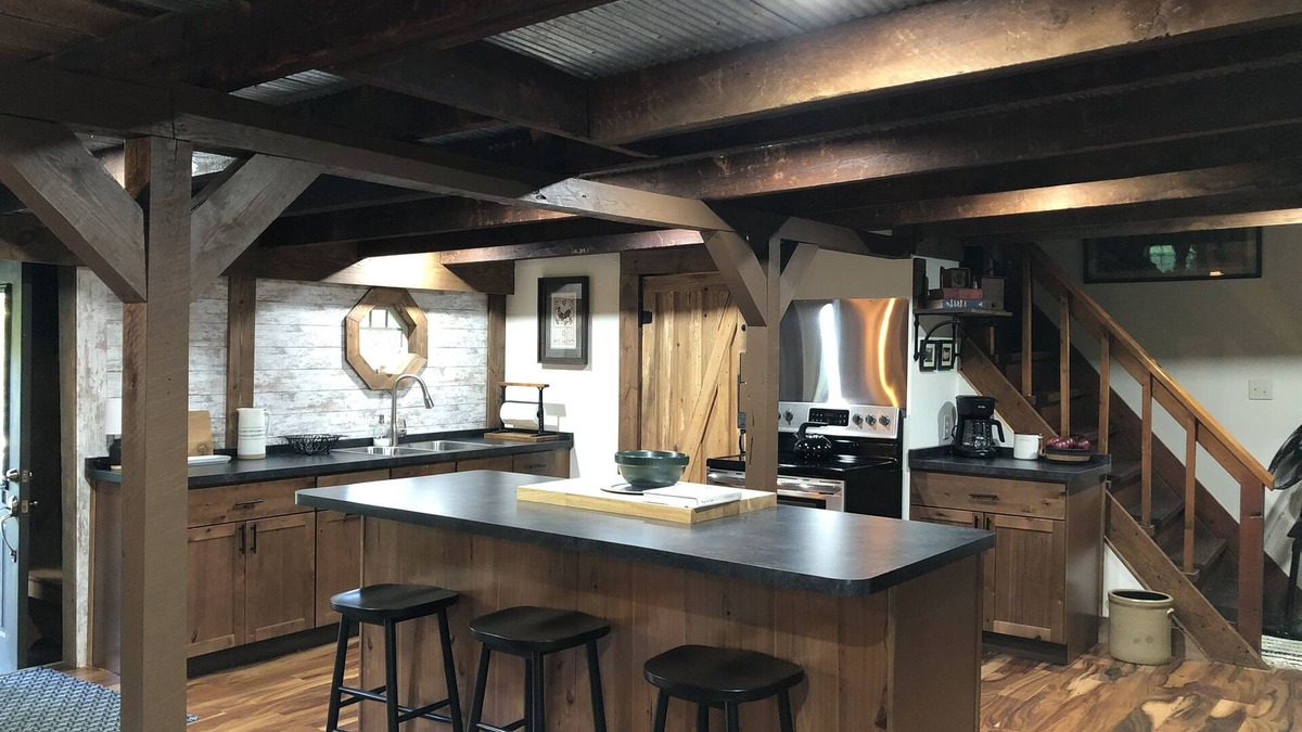 Spring Hill House | The Barn built in 1874