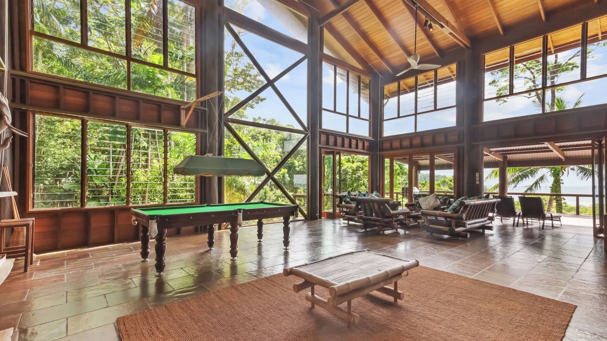 Kimberley House | The Barn Daintree Holiday House