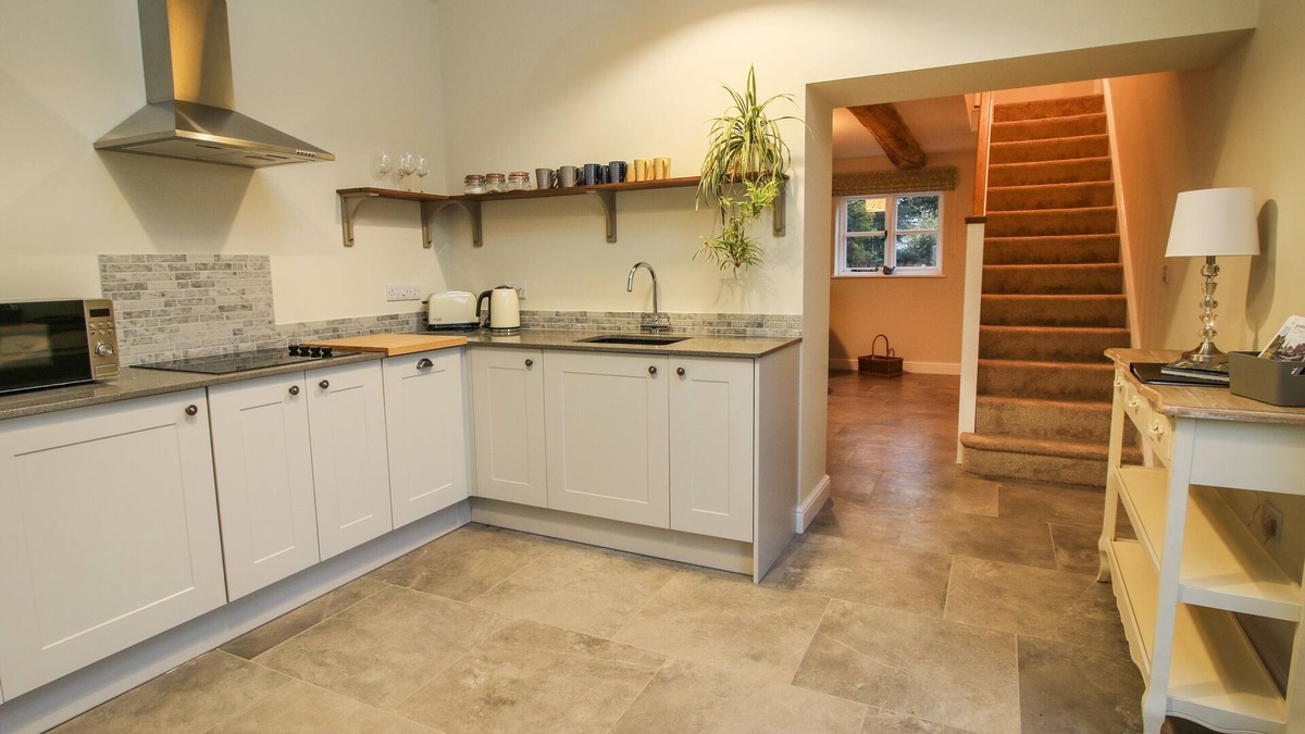 Stanton Upon Hine Heath Cottage | The Barn