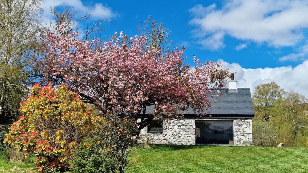Torcastle Cottage | The Barn in Banavie near Fort William