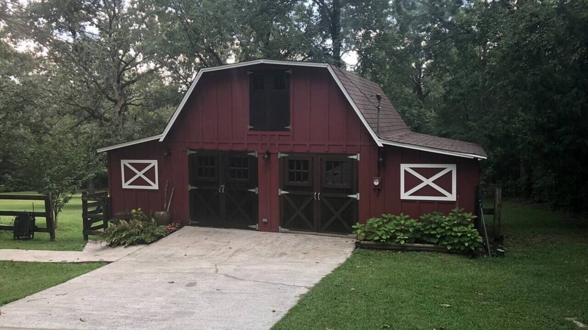 Montevallo House | The Barn - Only 5 minutes to I65