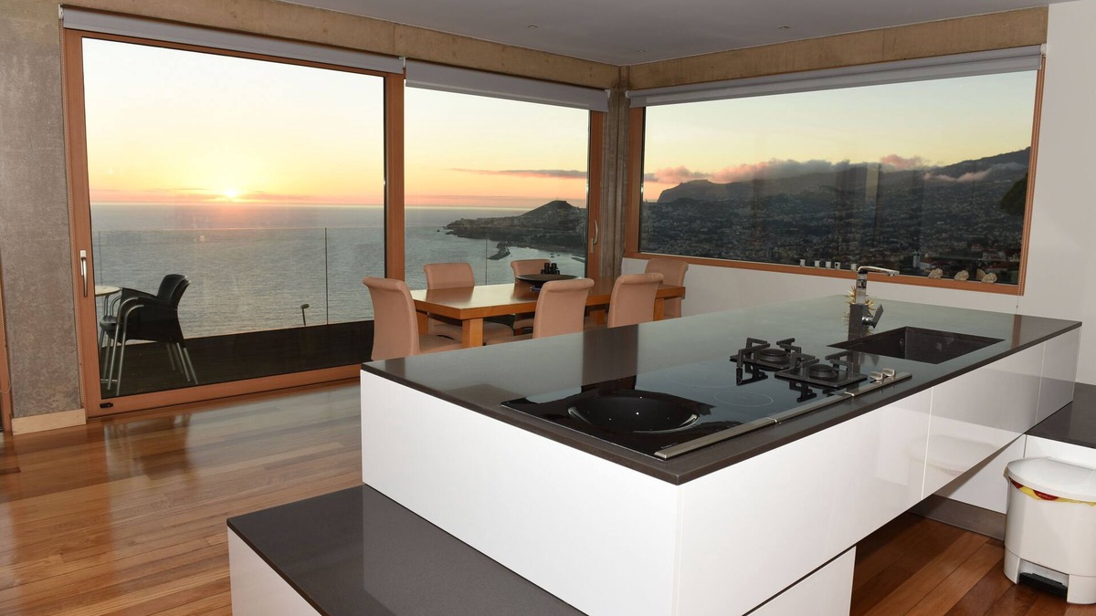 Sao Goncalo Villa | The bay house New house on cul -de-sac
