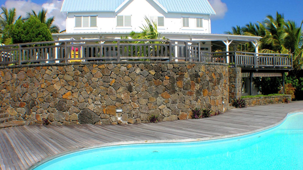 Trou d'Eau Douce House | The Bay Villa 10 minutes by boat from Ile aux Cerfs