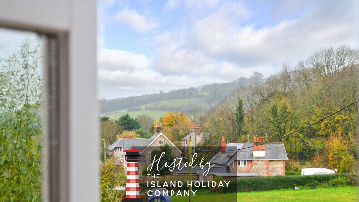 Newport Ski Chalet | The Bays Newport