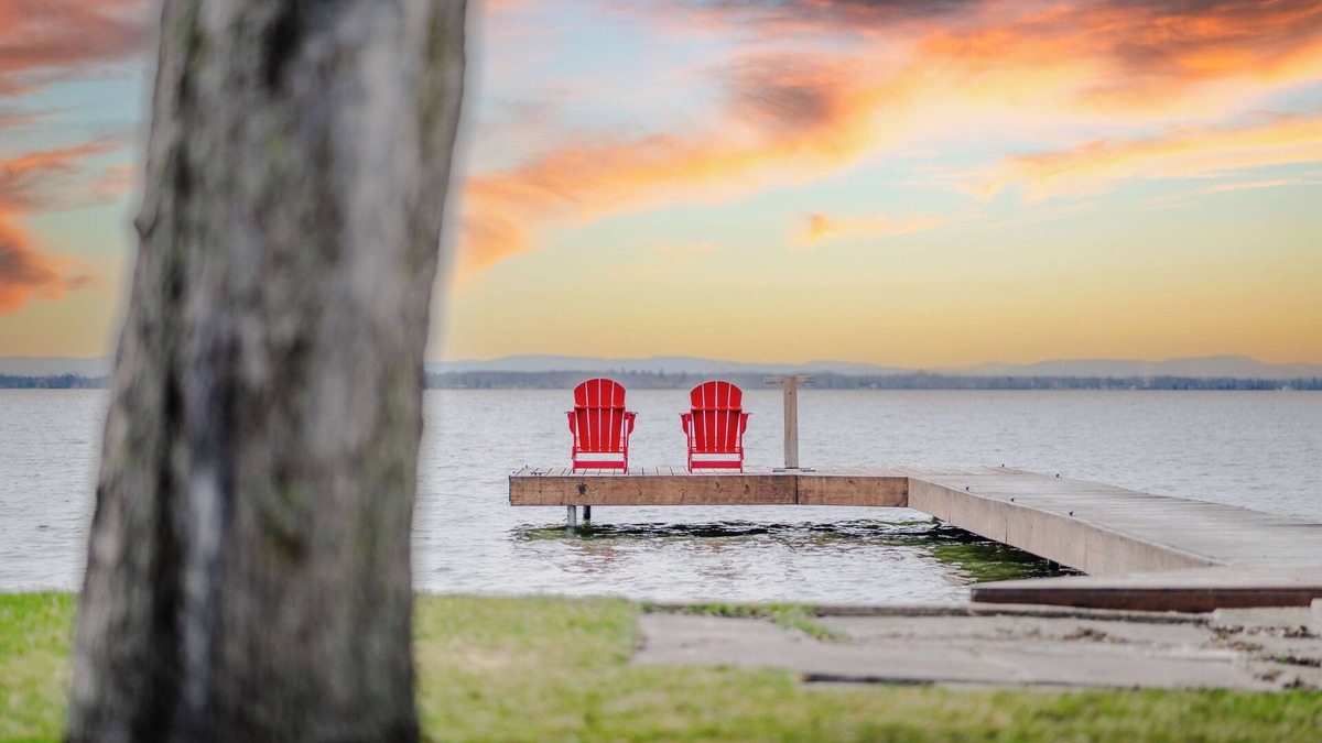 South Glengarry Cottage | The Bayview Cottage