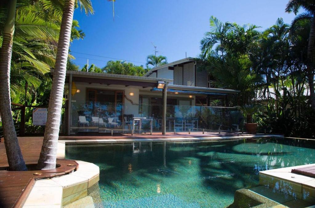 Mission Beach House | The Beach Cottage - Absolute Beachfront