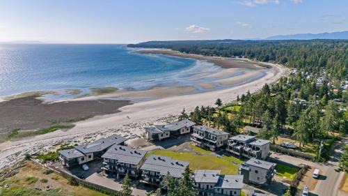 Black Creek Apartment | The Beach House at Saratoga #2