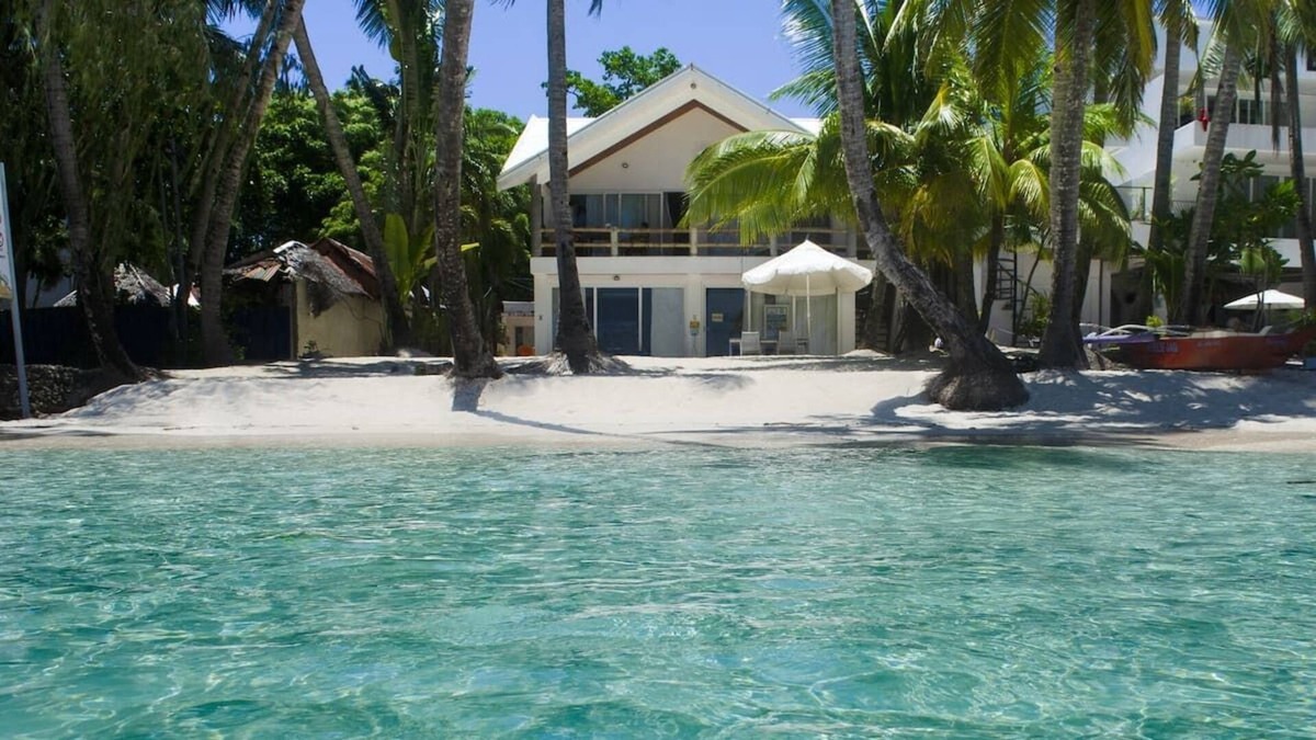 Boracay Island Villa | The Beach House Boracay + Rare Find