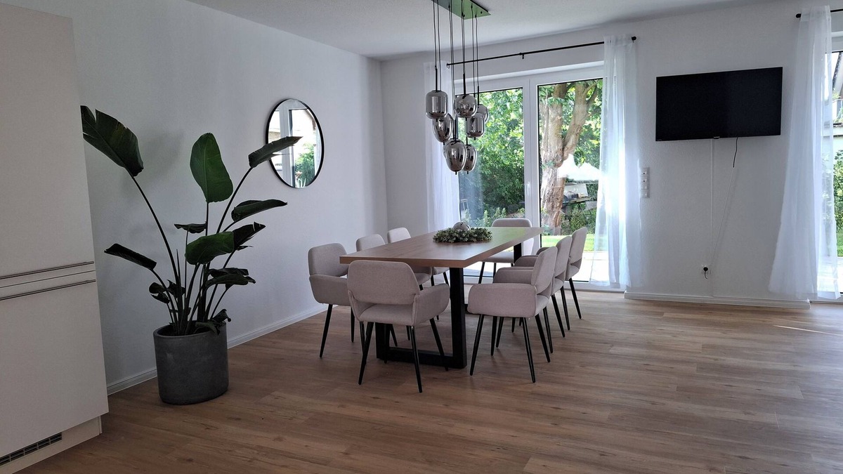 Lembruch House | The beach house, up to 8 people, with garden, 200 meters to the lake