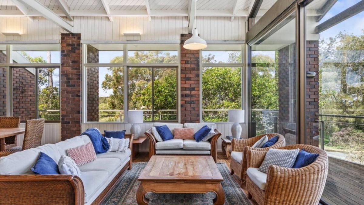 Hawks Nest House | The Beach House - Winda Woppa