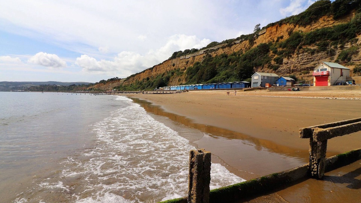 Sandown Apartment | The Beach Retreat