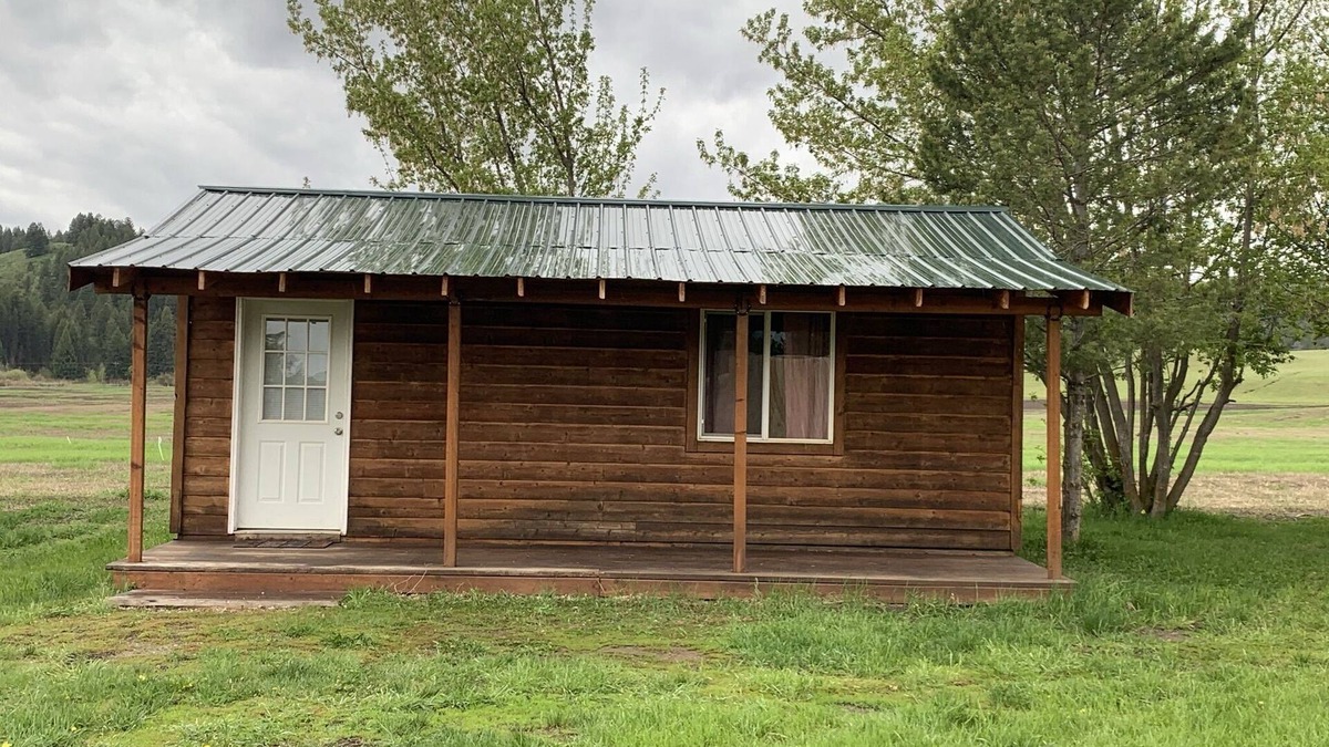 Freedom Apartment | The Bear Cabin a rustic ranch cabin