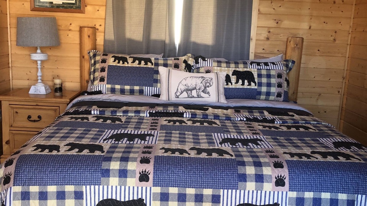 Clark Cabin | THE BEAR LODGE