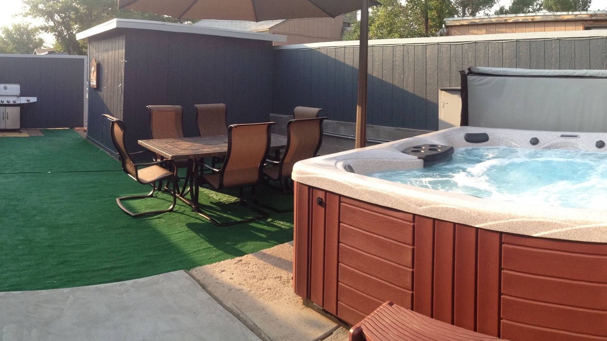 Page Bed & Breakfast | The Bear's Den B&B