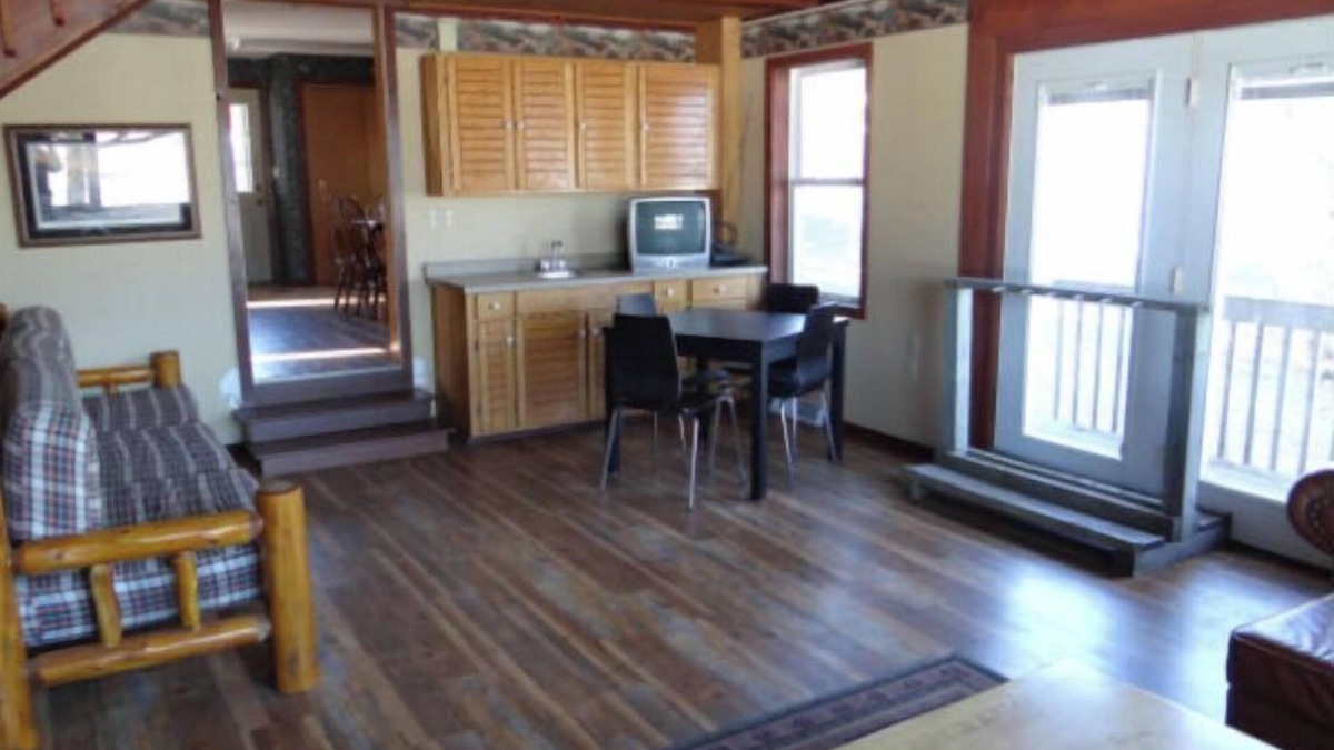 Stone Lake Cabin | The Bears Den
