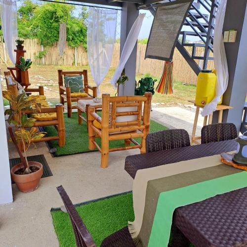 Lucap House | The Beaulah Overlooking Cozy Hideaway in Hundred Islands