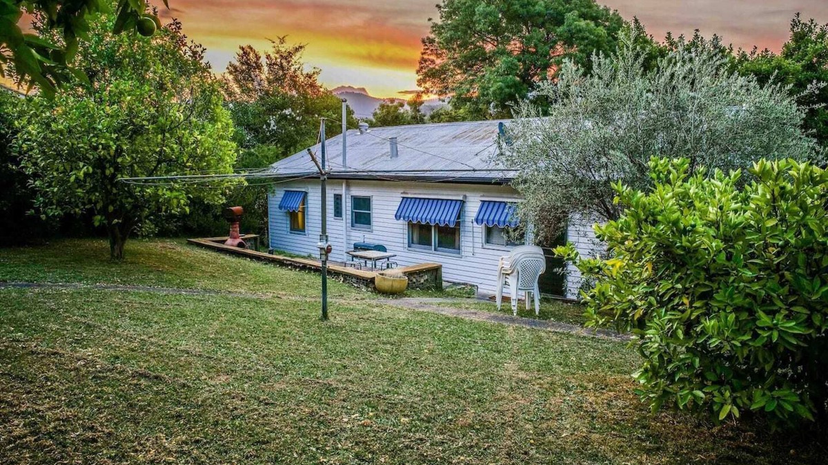Mount Beauty House | The Beaut-Tee Spot is a charming house in the heart of the Vic Alps