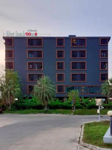 Samut Songkhram Hotel | The Bedrooms Maeklong and Services Apartment