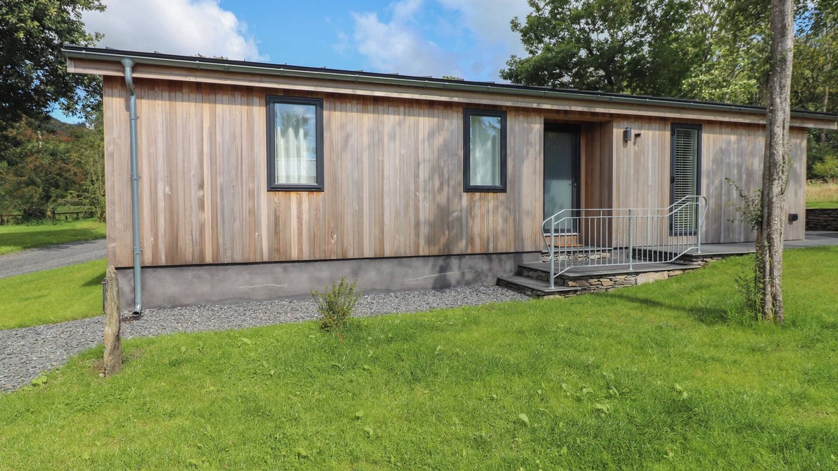 Haverthwaite Cottage | THE BEECHES, family friendly, with a garden in Haverthwaite