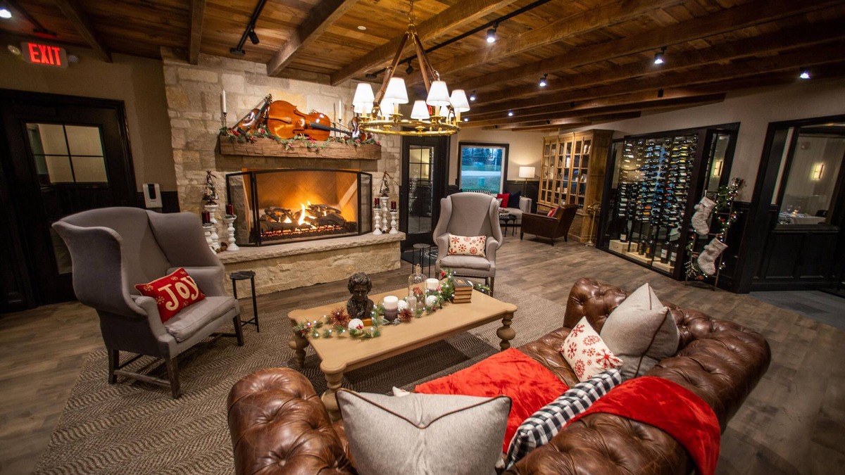 Williams Bay Hotel | The Belfry House
