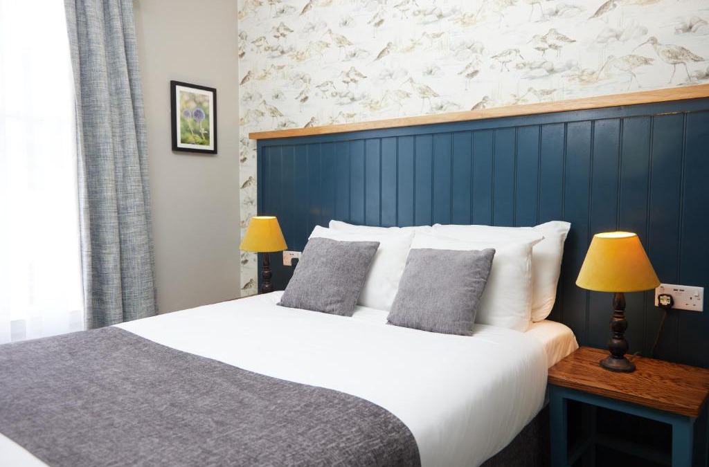 Woburn Hotel | The Bell Hotel Woburn By Greene King Inns