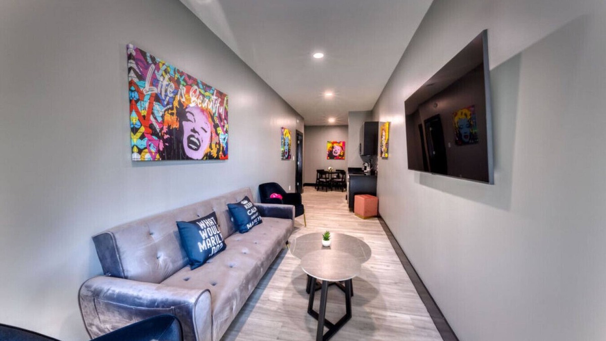 Biloxi Hotel | The Bella's Blonde Bombshell Suite, Sleeps 4, Private Balcony