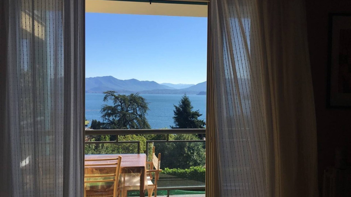 Dagnente Apartment | The Bellavista -the lake maggiore from your balcony