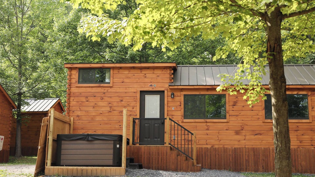 Mingoville Cabin | The Bellefonte Campground presents: Tiny Home | 2 Bedroom with HOT TUB