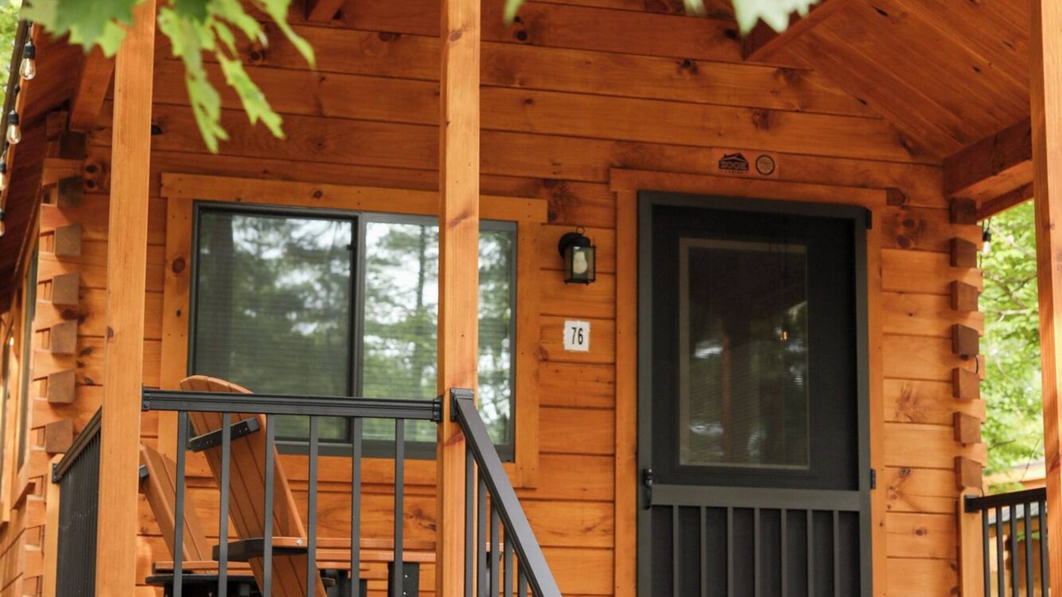 Mingoville Cabin | The Bellefonte Campground presents: Tiny Home | 1 Bedroom with HOT TUB