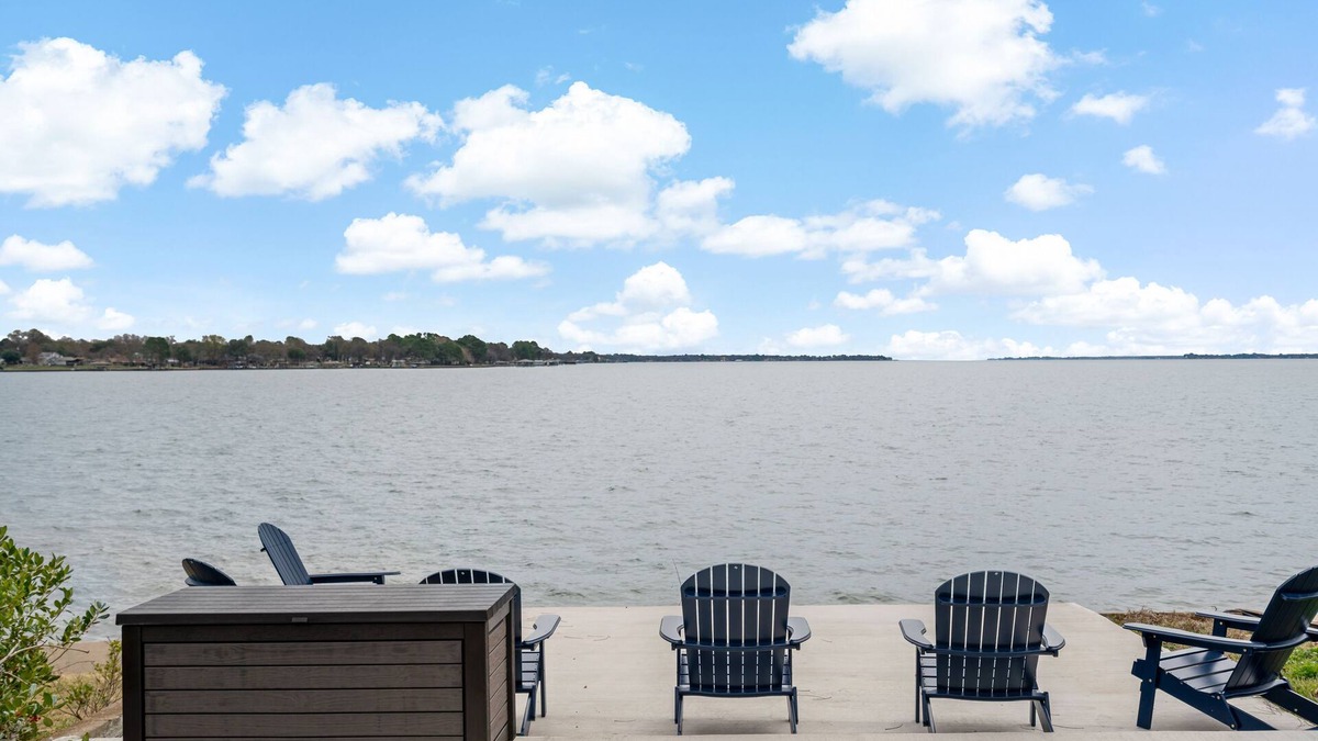 Gun Barrel City House | The Bellevue Cottage
