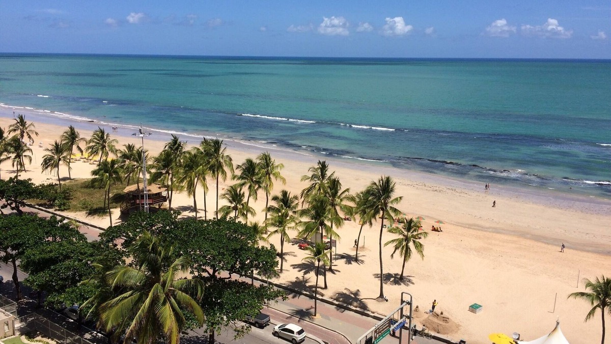 Boa Viagem Apartment | The Best of Boa Viagem Beach/Protective Coral Reefs/Close to Everything