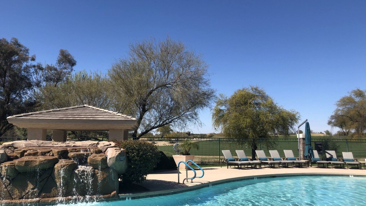 Kierland Condo | The BEST of Kierland on the Golf course w private patio
