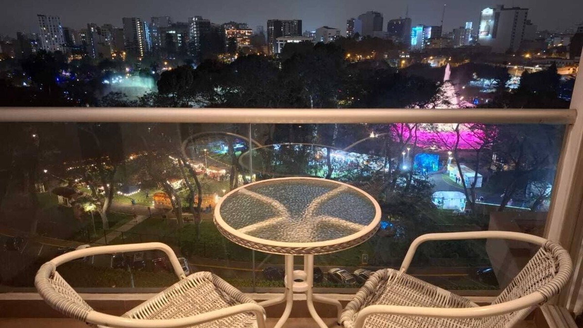 Santa Beatriz Apartment | The best view, in front of the magical circuit of the waters. includes garage.