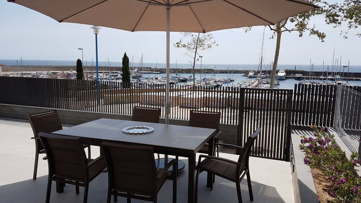Palamos Apartment | THE BEST VIEWS OF PALAMOS (PORT MARINA)