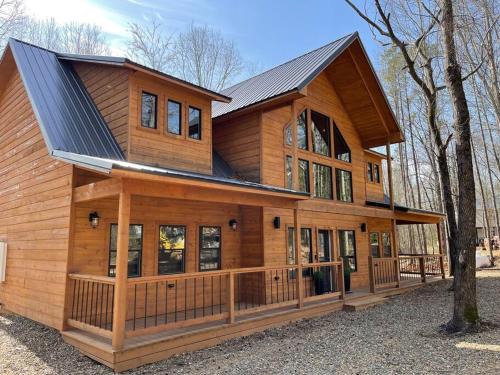 Broken Bow House | The Big Tex Luxury Cabin is EPIC