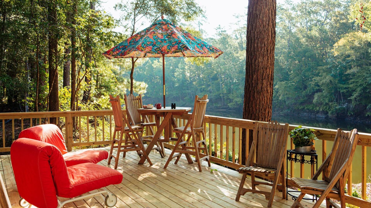 Jasper Bed & Breakfast | The Bird & Butterfly Inn