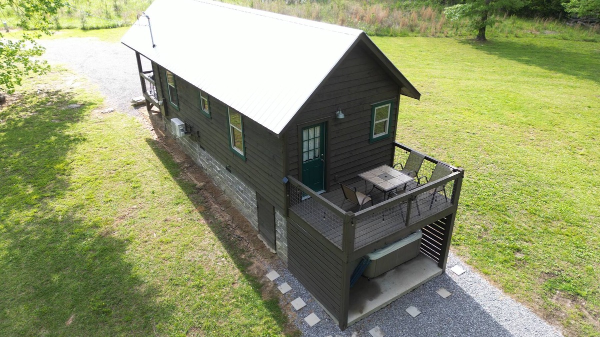 Fort Payne Cabin | The Bird house