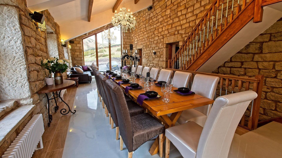 Walsden House | The Bird I'th Cottage