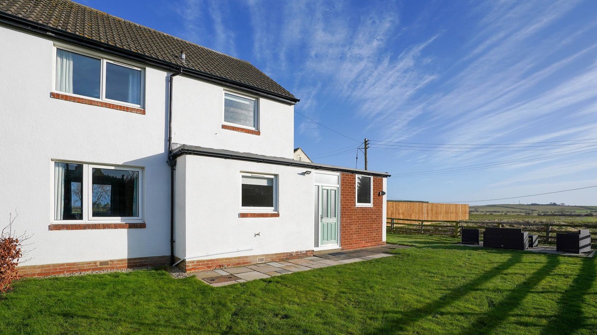 Berwick-upon-Tweed House | The Birdhouse: Family Home with Countryside Views