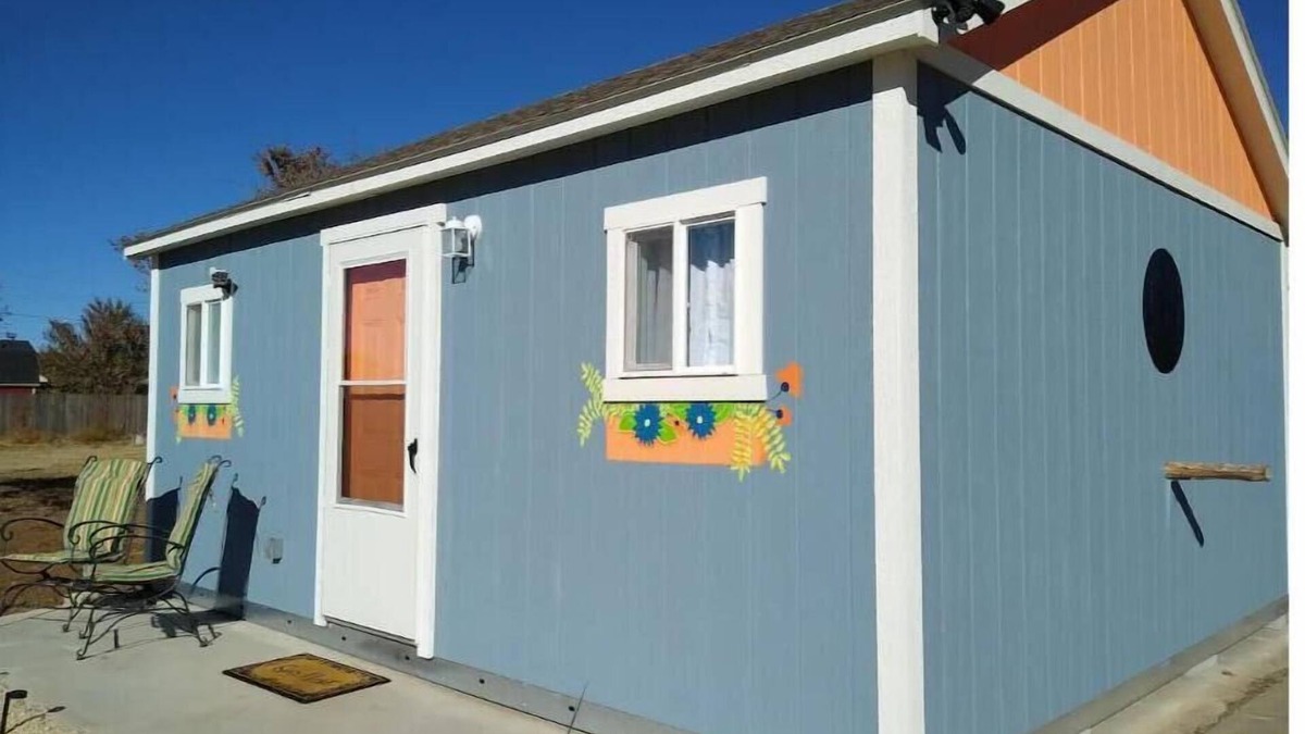 Claude Cottage | The Birdhouse in Texas - Try Us in a Small Town!