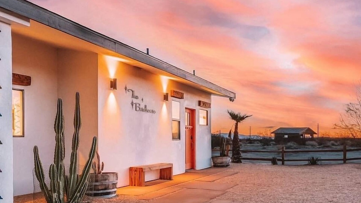 Indian Cove House | The Birdhouse · Retro Vibes, View, Hot Tub, Pool, Game Room!