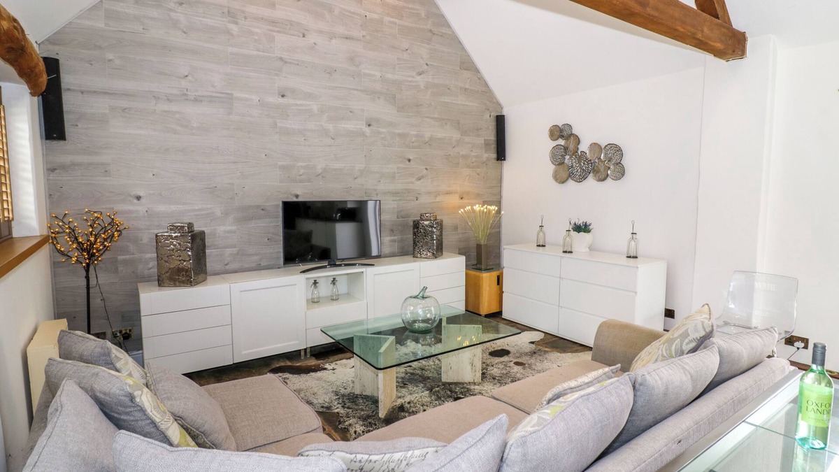 Ettington Cottage | The Bit on the Side