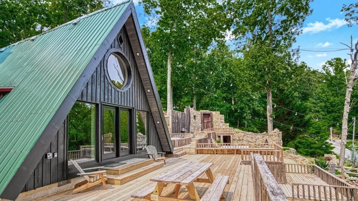 Haymarket Cabin | The Black Aframe ⛺️ - HOT TUB & ⛰Mountain Views