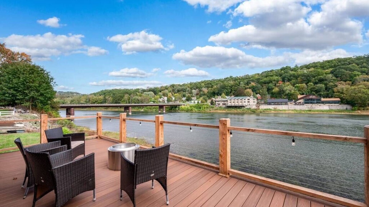 Turkey City House | The Black Fox Retreat